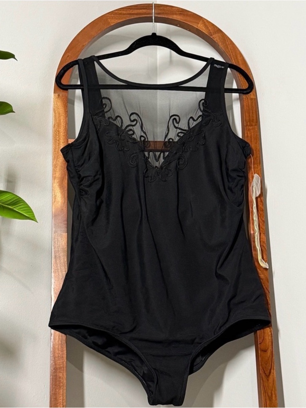 The Slim Suit 24W Black Mesh Illusion Neck One Piece Bathing Suit NEW USA Made